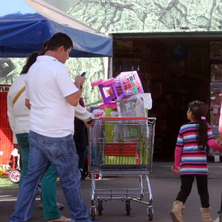 Mexicanos se las ingenian para afrontar la cuesta de enero