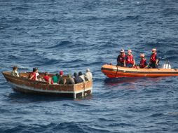 Señalan que reforzarán el patrullaje para evitar que personas sigan ingresando al país ilegalmente. AP / ARCHIVO
