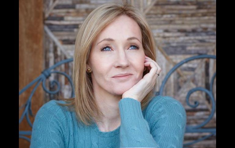 La autora de Harry Potter responde, de manera sarcástica, a la publicación de Rupert Murdoch en la red social. FACEBOOK / J.K. Rowling