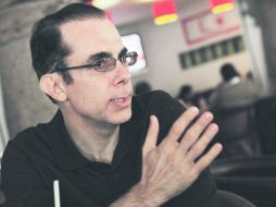 El dramaturgo, autor de 'Viaje de tres', indica que la dinámica del taller será con base en texto que estén en proceso de creación. EL INFORMADOR / E. Barrera