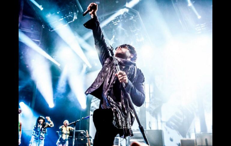 La cantante de pop está emocionada por tener el estilo de Lenny Kravitz durante la presentación. TWITTER / @LennyKravitz