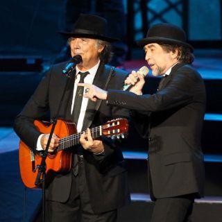 Serrat y Sabina 'de gira' en México con Cine Ambulante