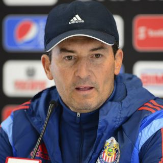 Chivas depende de sí mismo para salvarse: Chepo