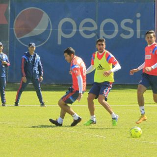 'Chepo' suma seis puntos de 18 en Chivas