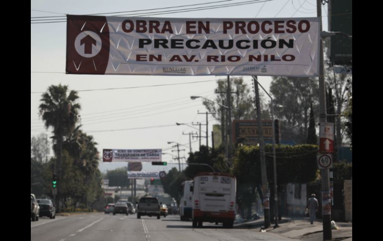 Los vecinos aseguran que sólo se han colocado mantas que mencionan sobre el cierre de calles. EL INFORMADOR / F. Atilano