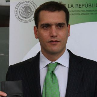 Senador Jorge Emilio González pide licencia