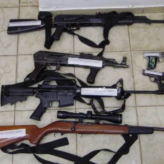 Detienen a dos en Hostotipaquillo con armas y más de mil cartuchos