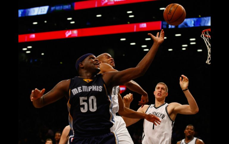 Con 20 puntos y 14 rebotes, Zach Randolph destacó en el encuentro. AFP / ARCHIVO