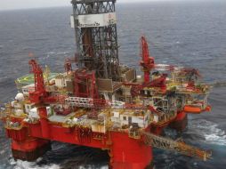 En 2014 los ingresos petroleros mostraron un boquete de 54 mil millones de pesos. NTX / ARCHIVO