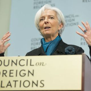 Lagarde prevé una recuperación global 'frágil' en 2015