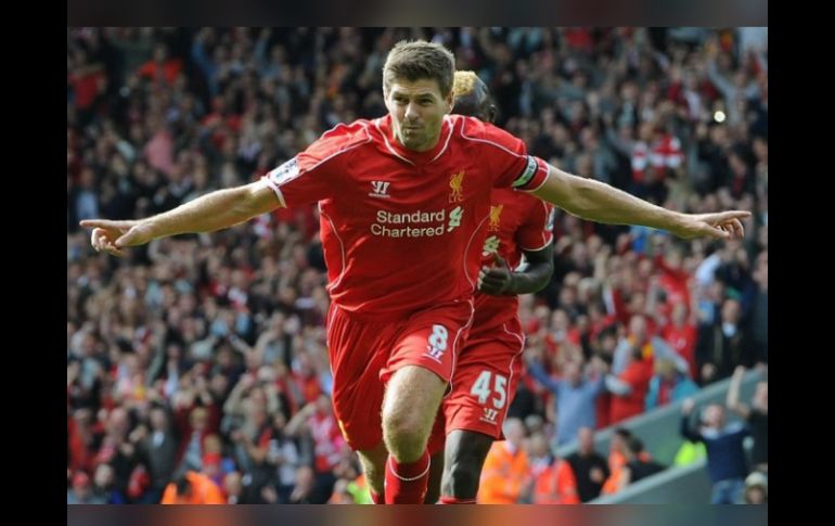 La directiva asegura que mantendrán conversaciones regularmente con Gerrard. ESPECIAL / liverpoolfc.com