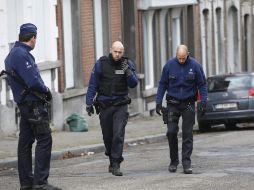En la operación antiterrorista se han asegurado armas, incluyendo rifles de asalto. EFE / O. Hoslet
