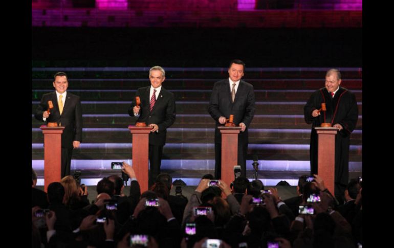 Manuel Granados, Miguel Ángel Mancera, Miguel Ángel Osorio Chong y Elías Aznar dan el 'martillazo' de inicio. SUN / V. Rosas