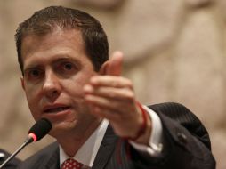 El gobernador michoacano asegura que la figura del comisionado no pesa sobre él; dice que hay una excelente coordinación. SUN / ARCHIVO