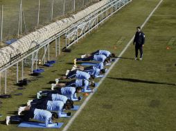 La Plantilla del Atlético de Madrid entrena en el Cerro del Espino de cara al partido contra Granada este domingo. EFE / F. Alvarado