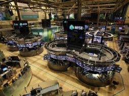 El índice compuesto del mercado Nasdaq, en el que cotizan algunas de las mayores empresas tecnológicas, gana hoy 63.56 puntos. AP / ARCHIVO