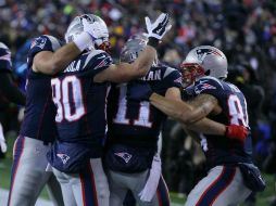 En busca de un boleto al Súper Tazón XLIX los Patriotas y Potros se enfrentarán este domingo. TWITTER / @Patriots