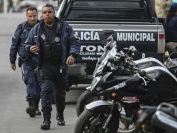 Elementos de la Policía Metropolitana se encargarán de revisar a los grupos de animación de ambos equipos. EL INFORMADOR / ARCHIVO
