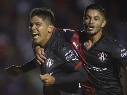 Martín Barragán festeja su anotación con el 'Chino' Millar. EL INFORMADOR / J. Mendoza