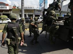 Elementos del Ejército acordonarzon la zona para iniciar investigaciones. AP / ARCHIVO