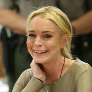 Lindsay Lohan es imagen de seguros para autos