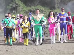 La serie de los 'Power Rangers' inició en TV el año de 1993. YOUTUBE / batinthesun