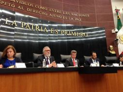 Alejandro Encinas asegura que el tema conlleva la oportunidad de replantear las bases constitucionales del Estado. TWITTER / ‏@SenadoresPRD