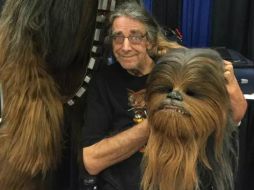 Peter Mayhew interpreta a Chewbacca desde su primera aparición en 1977. TWITTER / @TheWookieeRoars