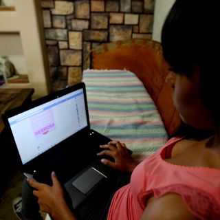 Facebook limitará circulación de noticias falsas o engañosas