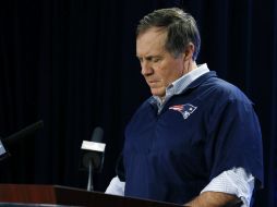 Bill Belichick dijo que no sabía sobre los polémicos ovoides, y se enteró un día después del partido. AP / E. Amendola