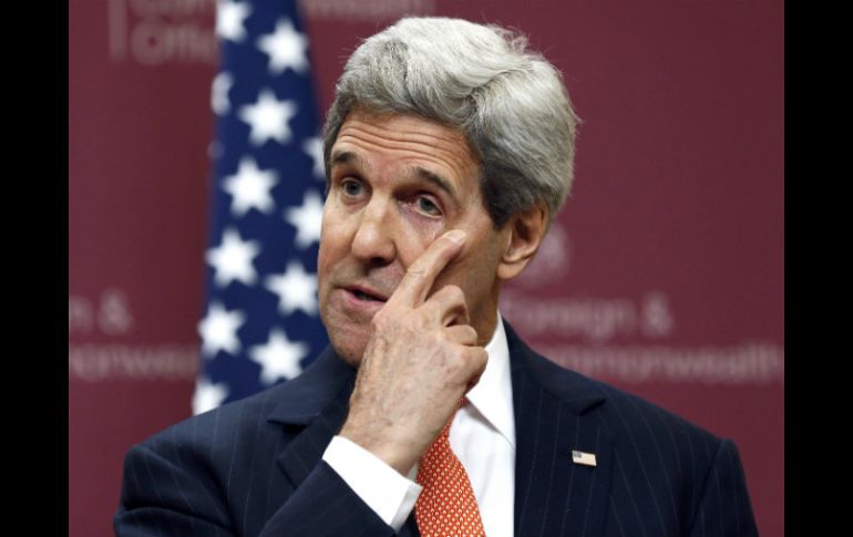 Kerry insistie que el objetivo de la coalición internacional es derrotar al grupo extremista y ''aquello que representa''. AFP / S. Wermuth