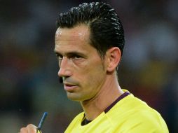 Su mejor año fue 2012, cuando arbitró la final de la Europa y la de la 'Champions'. AFP / ARCHIVO