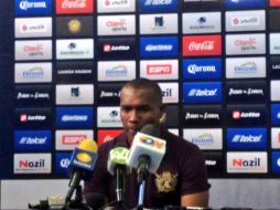 Anangonó destaca que cada día que pasa se va acoplando más a sus compañeros y al trabajo del técnico. TWITTER / @LeonesNegrosCF