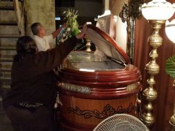 La caja fue de 1.5 metros de ancho, de dos metros de largo y casi un metro de alto. TWITTER / ‏@ronaldcordova