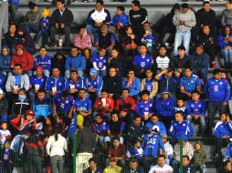 La afición goza con el choque de dos de los tres líderes del Clausura 2015. MEXSPORT / L. Monroy