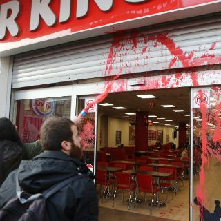 Niño sirio golpeado en Turquía por gerente de restaurante desata protestas