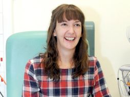 La paciente manifestó su alegría por estar viva pese a no sentirse del todo recuperada. EFE / L. Ferguson