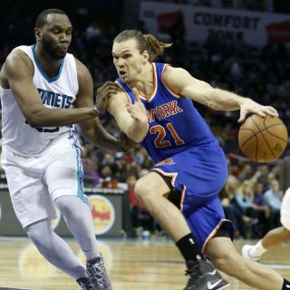 Hornets detiene la marcha de los Knicks
