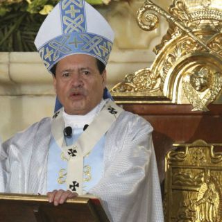 Políticos presentan programas de felicidad, dice Norberto Rivera