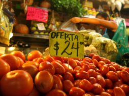 Los principales productos que Canadá importa de México son el jitomate, aguacate, pimientos, tequila y cerveza. EL INFORMADOR / ARCHIVO