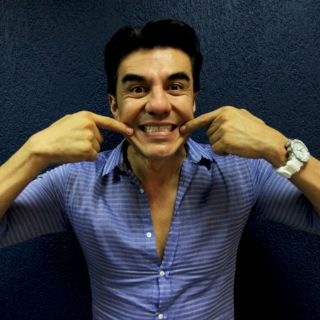 Adrián Uribe regresa con 'Nosotros los nacos'