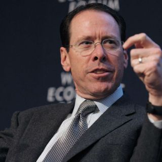 AT&T dice que Iusacell y Nextel bastan para competir con AMX