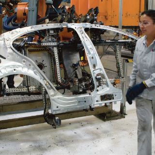 Avanzan en el exterior los autos hechos en México
