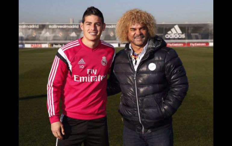 James compartió esta imagen en redes sociales, con su ídolo. TWITTER / @jamesdrodriguez