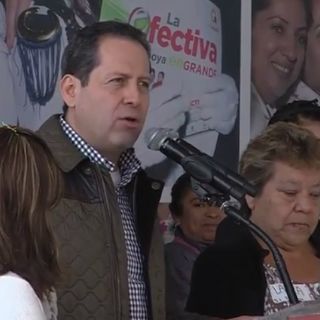 Eruviel Ávila pide 'ir hacia adelante' por caso Ayotzinapa