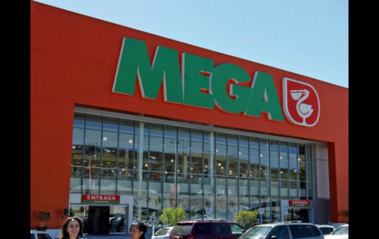 La transacción contempla la integración de miles de colaboradores al equipo de Soriana. EL INFORMADOR / ARCHIVO