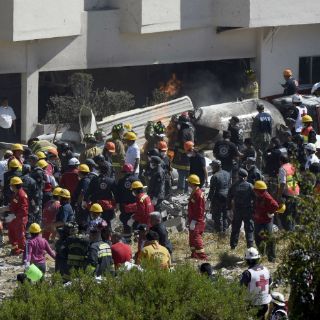 'Chicharito' pide ayuda para afectados en Cuajimalpa