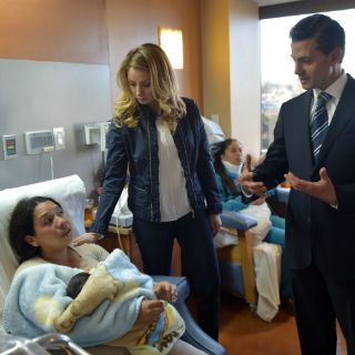 Peña Nieto visita a heridos de explosión en Cuajimalpa