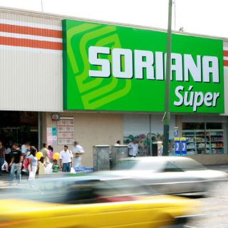 Fitch coloca calificaciones de Soriana en observación negativa