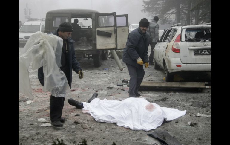 Los combates siguen en la línea del frente y en los alrededores de la ciudad estratégica de Debaltseve, que conecta Donetsk y Lugansk. EFE / A. Ermochenko